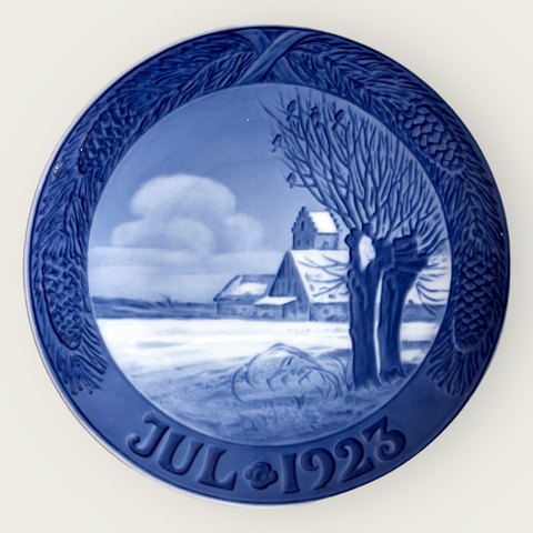 Royal Copenhagen
Christmas plate
1923
*DKK 300