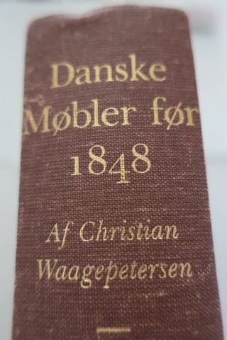 Danske møbler før 1848 (Danish furnitures from before 1848)
Af Christian WaagePetersen
1980
Sideantal.: 483
In a good condition