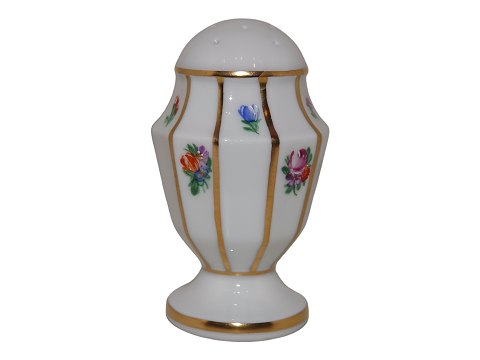 Henriette
Pepper shaker