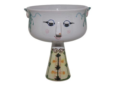 item no: 561748