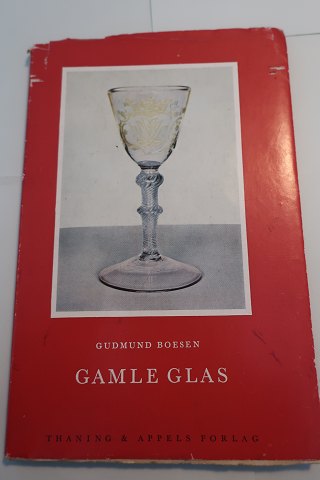 Gamle Glas
Af Gudmund Boesen
1961
Thanning & Appels Forlag
Del af serie fra forlaget
Sideantal: 102
In a good condition