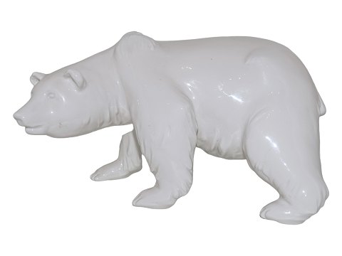 KPM Berlin
Large polar bear figurine