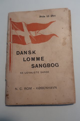 Dansk Lomme Sangbog
55 udvalgte sange
Ny udgave
N.C.Rom København
Sideantal 64
In a good condition