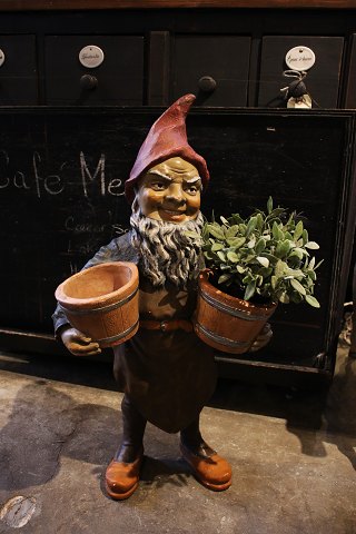 Nice, old Christmas Santa from the 50s in painted plaster / synthetic resin with 
a really nice patina...
H: 74cm.