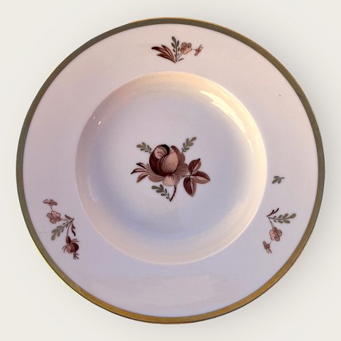 Royal Copenhagen
Brown rose
Deep plate
#688/ 10516
*100 DKK