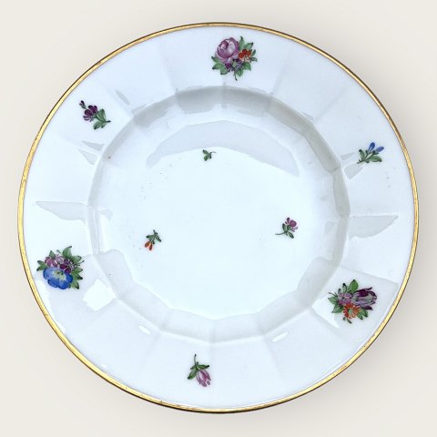 Royal Copenhagen
Scatter flower / light Henriette
Large cake plate
#482/ 8518
*100 DKK