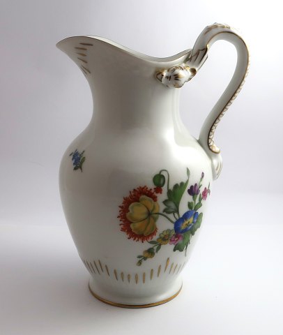 Bing & Gröndahl. Sächsische Blume. Krug. Modell 81. Höhe 22 cm. (1 Wahl)