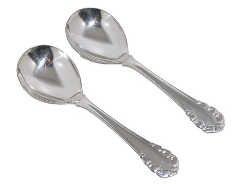 Georg Jensen Lily of the Valley
Serving spoon 19.6 cm.