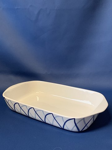 Danild 40 / Harlekin Fireproof dish
Lyngby Porcelain, Refractory
Length 30 cm.
Height approx. 5 cm.