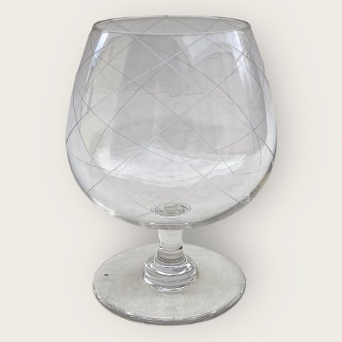 Cognac glass
With checkerboard pattern
*DKK 50