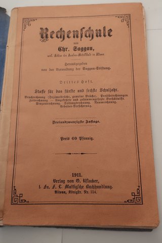 Rechenschule
von Chr. Gaggau
Herausgeben von der Gaggau-Stiftung
Stoffe für das fünfte und sechtes Schuljahr
1911
German text
Sideantal: 80
In a good condition