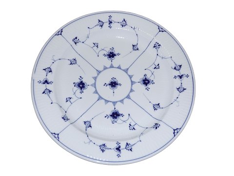 Blue Fluted Plain
Extra large round platter 35.8 cm. from 1850-1893