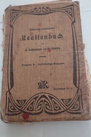 Realienbuch
Ausgabe, A, Nr. 1
Vollständige Ausgabe 
Geschichte, Erdfunde, Naturgeschichte, Physik, Chemie und Mineralogie
Af H. Kahnmeyer und Schulze
Verlag von Velhagen & Klaling
1908
Sideantal: 95
Stand efter alder, Løs ryg og løse blade