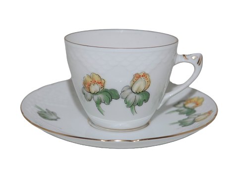 Aconite
Small demitasse cup