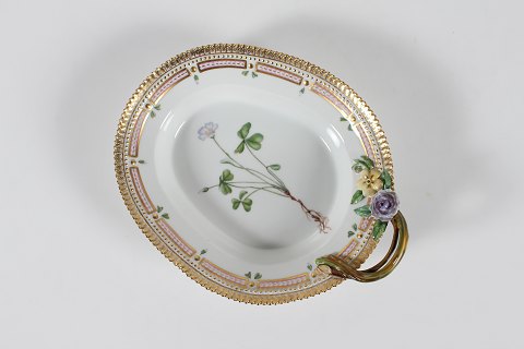 Royal Copenhagen
Flora Danica
Large serving dish 20/3541