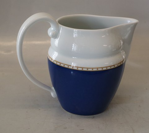 442 Pitcher 1 l; 17.5 cm Liselund (New by Diana Holstein) Royal Copenhagen