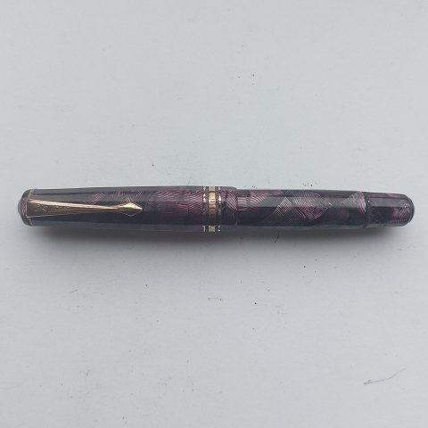 Short 12-sided purple marbled Big Ben fountain pen