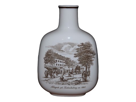 Royal Copenhagen
Vase with motive from 1862 by Allegade on Frederiksberg