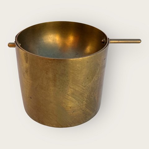 Stelton
Brass ashtray
*DKK 800