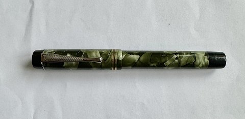 Green marbled PARLAMENT Fountain pen - Penol Sub brand