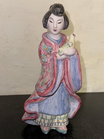 L. Hjorth: Geisha figure In ceramic