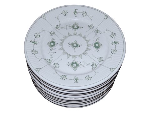 Green Blue Fluted Plain Thick Porcelain
Luncheon plate 22.3 cm. #329