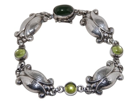 Georg Jensen sterlingsølv
Armbånd med grønne nephrite og peridot sten