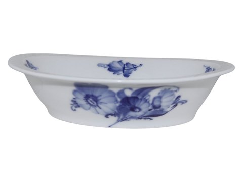 Blue Flower Braided
Rare small oblong bowl