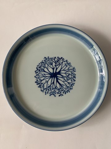 Mistletoe, Lunch Plate. Desiree
Measures 20 cm.