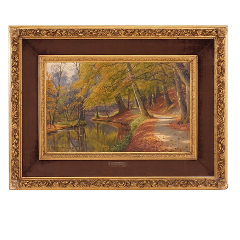 Peder Mønsted maleri. Peder Mønsted, 1859-1941, 
olie på lærred. Parti med åløb ved Sorgenfri. 
Signeret og dateret "P. Mønsted Sorgenfri 1890". 
Lysmål: 40x64cm. Med ramme: 70x94cm