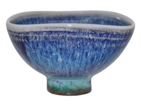 Gustavsberg Studio Sweden art potteryMiniature Berndt Friberg blue bowl with aniara glaze