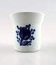 Blue Tranquebar Rare Creamer 2846.
Aluminia Tranquebar Blue, Aluminia / Royal Copenhagen faience.