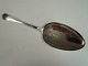 Old danish
Silver (830)
Cake server