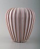 Ceramic vase from Eslau, Plain / ribbed design.
