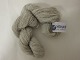 Kidmohair - 1-eindrähtig
Kidmohair/Kidmohär ist ein Naturprodukt von der 
höchsten Qualität von den Angoraziegen aus Süd 
Afrika
Diese Farbe ist: Beige meliert, Farbenr. 1303
Knäuel mit 50 Gramm