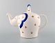 Very rare Lisa Larson "Elephant teapot" from her own workshop. Hand painted 
elephant with seated mahout on the lid.
