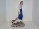Large Bing & Grondahl figurine
Girl with three geese