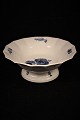 Royal Copenhagen, Blue Flower, angular cake bowl on low foot.
10/8530.