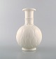 Arno Malinowski for Royal Copenhagen.
Vase in blanc de chine porcelain.