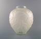 Large René Lalique art deco vase in art glass with jungle motif. 1930