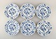 Six antique Meissen "Blue Onion" dinner plates in hand-painted porcelain. Early 
20th century. 
