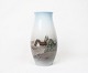 Vase with country motif, no.: 682-5249, by Bing & Grøndahl.
5000m2 showroom.