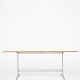 Roxy Klassik presents: Arne Jacobsen / Fritz HansenAJ Shaker table in white laminate with oak edges and ...