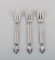 Johan Rohde for Georg Jensen. Three early Acanthus pastry forks in sterling 
silver. Dated 1915-30.
