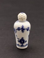 Royal Copenhagen blue fluted pepper box 1/439. 
