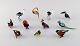 Svensk glaskunst. 11 miniature figurer i form af fugle i mundblæst kunstglas. 
1970/80