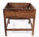 Flower pot in rosewood of Danish design from the 1960s.
5000m2 showroom.
