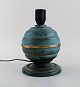 Art deco table lamp in green patinated metal. 1930s / 40s.
