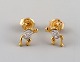 Danish jeweler. A pair of ear studs in 14 carat gold adorned with bright 
diamonds. Late 20th century.
