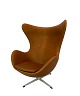 The Egg, model 3316 designed by Arne Jacobsen in 1958 and manufactured by Fritz 
Hansen.
5000m2 showroom.
Great condition
